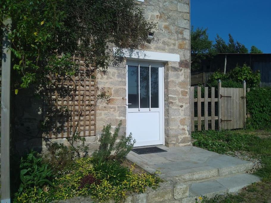 Logement Renove Proche Foret Baud Exterior foto